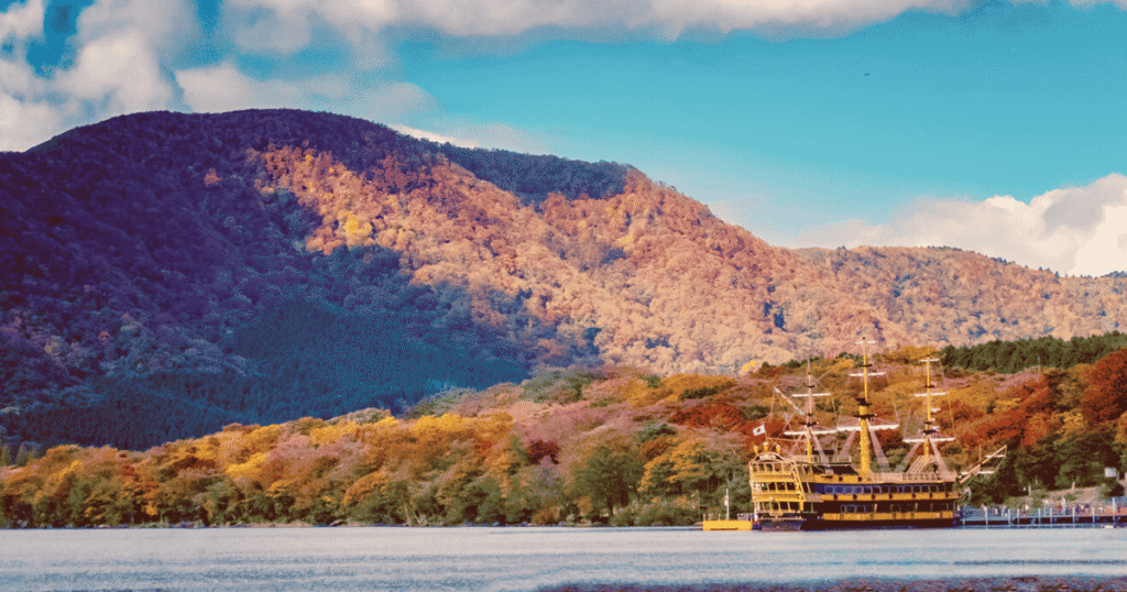 Lake Ashi in Autumn