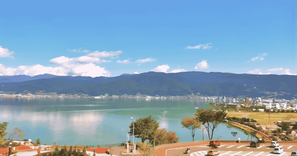 Suwako Service Area on the Chuo Expressway