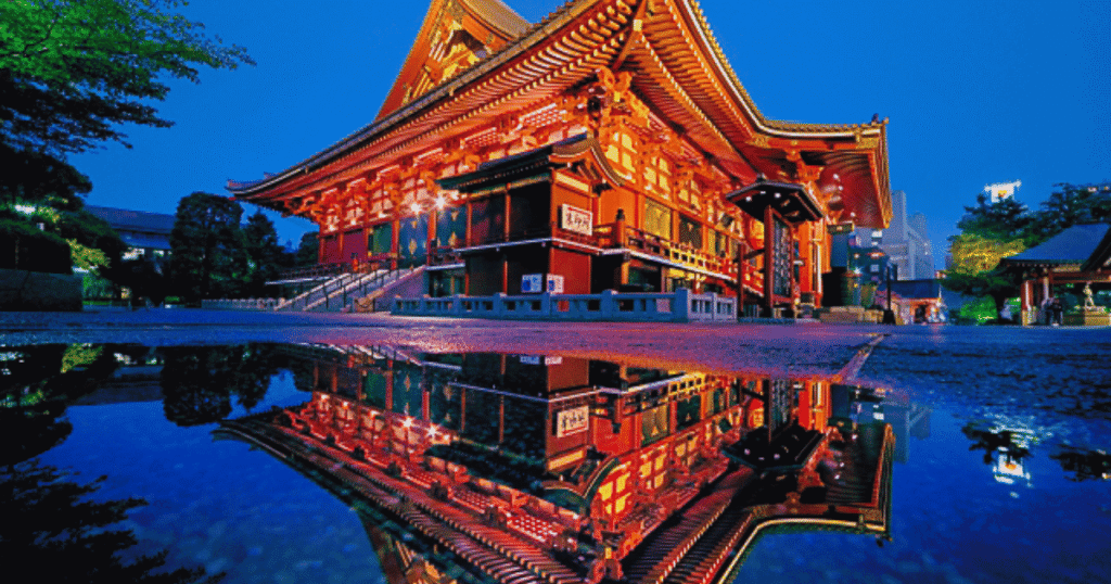 Reflections in puddles found around the Senso-ji grounds; please shoot carefully to not block the path.